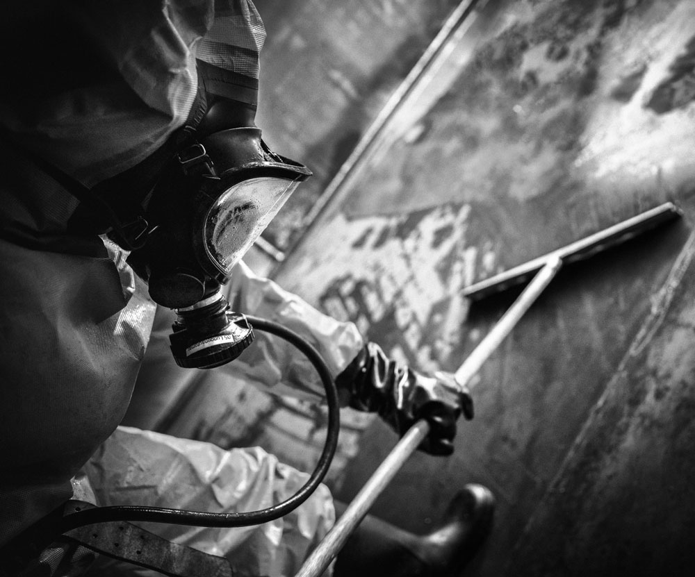 Agent HD en intervention de décontamination